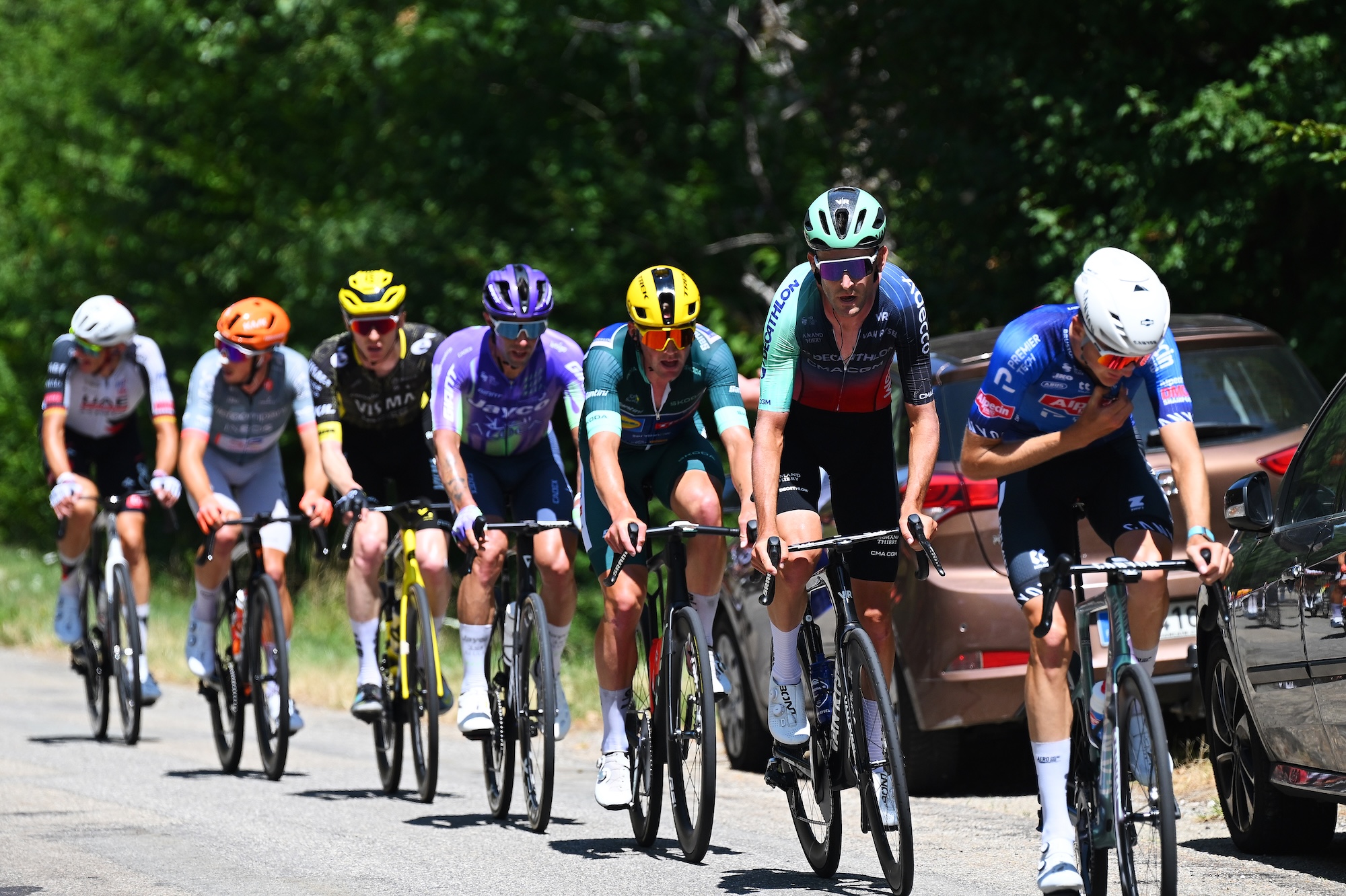 Michael Matthews en la escapada durante la etapa 17 del Tour de Francia 2026
