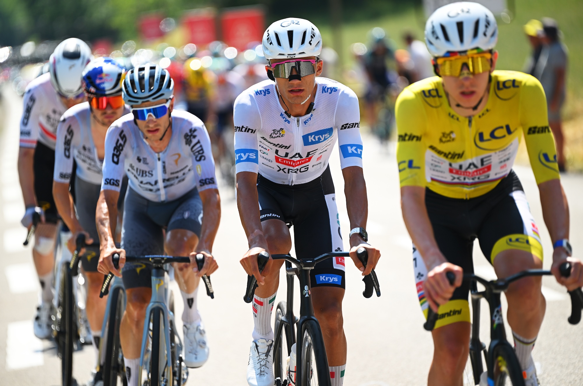 Isaac Del Toro de México y UAE Team Emirates - XRG compiten durante el 113° Tour de Francia 2026, Etapa 19