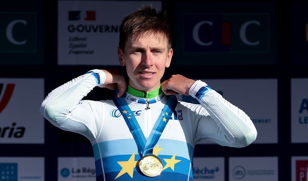 2025 European Championships: Tadej Pogačar celebrates victory in the elite men's race
