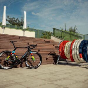 La bicicleta del nuevo campeón mundial de Brandon McNulty es brillante, divertida y lleva la antorcha del reinado de Tadej Pogačar