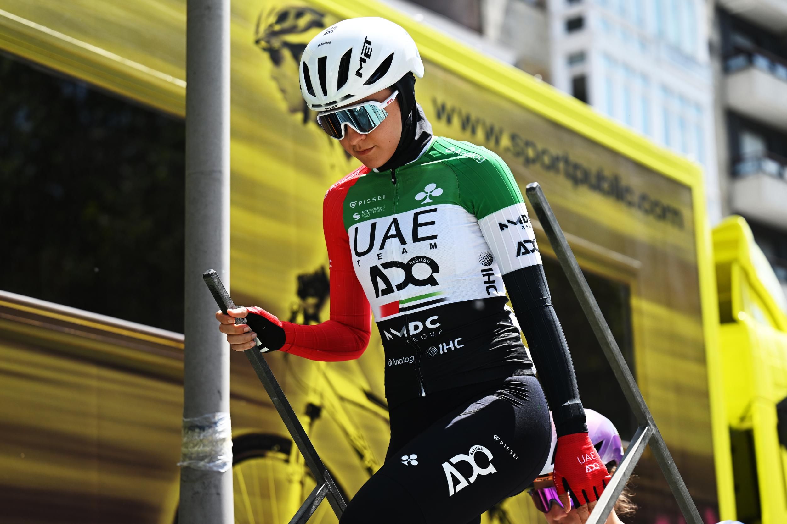 'Lo que siento mal en el fondo de mi corazón no puede continuar': la única ciclista con hijabi de Peloton deja el ciclismo por razones religiosas