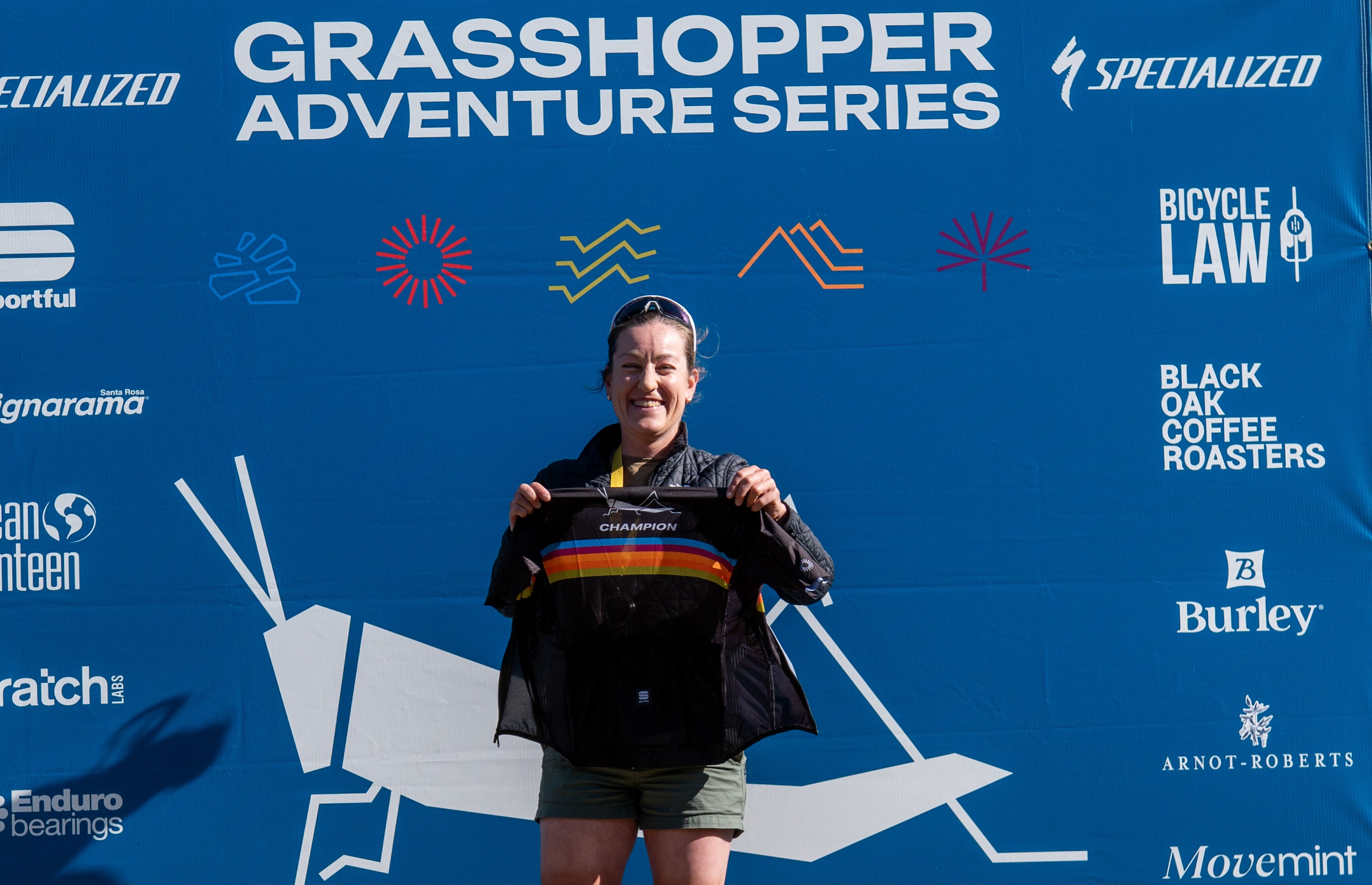 Jen Tavé ganó los dos últimos Hoppers y ganó la general femenina en la Grasshopper Adventure Series 2025