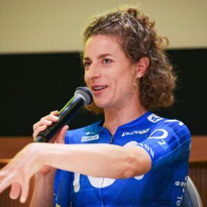 'Me jubilaré pronto': Marlen Reusser habla de futuro mientras saluda la llegada de Paula Blasi a Movistar en 2027