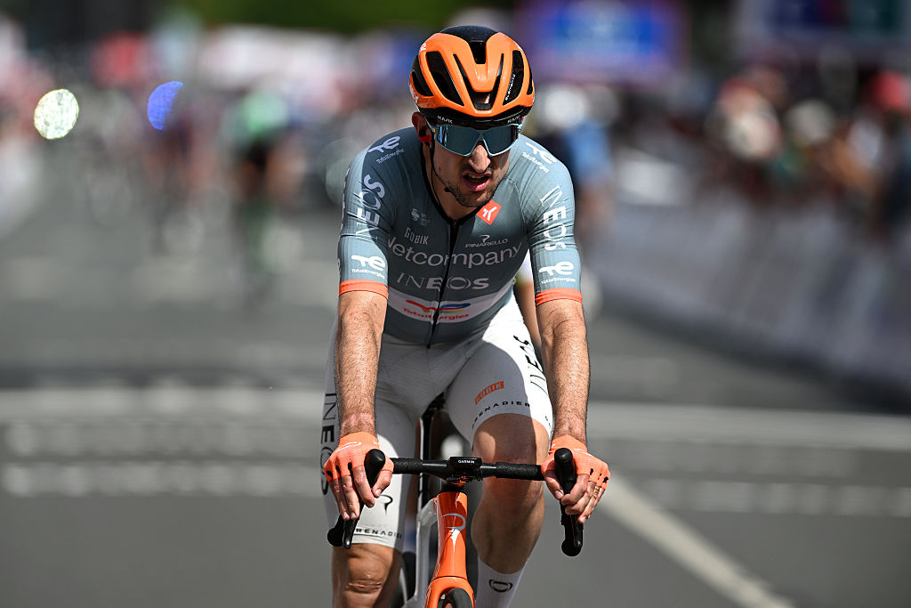 Victor Langellotti de Mónaco y Netcompany INEOS Cycling Team cruzan la línea de meta durante los 70º 4 Jours de Dunkerque 2026, etapa 5