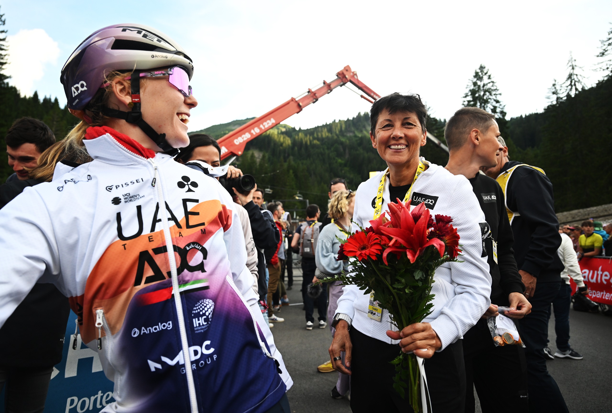 Cherie Pridham en el Tour de Francia femenino 2025